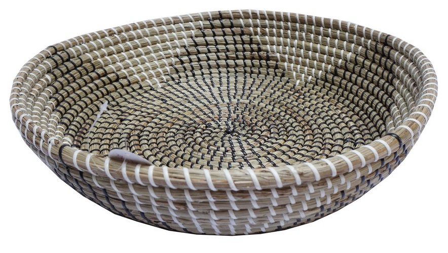 SEAGRASS DISH WITH PLASTIC WEAVING