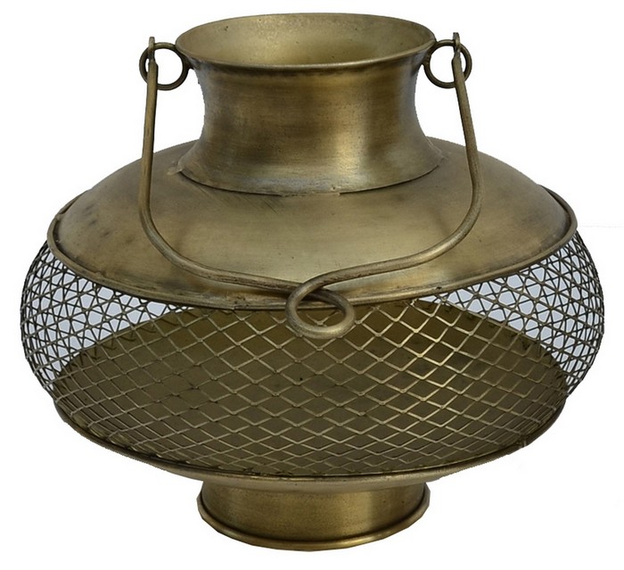 GOLD CANDLE HOLDER