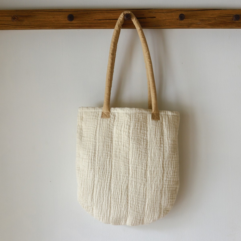 AKIIKO - FYRA CLASSIC TOTE