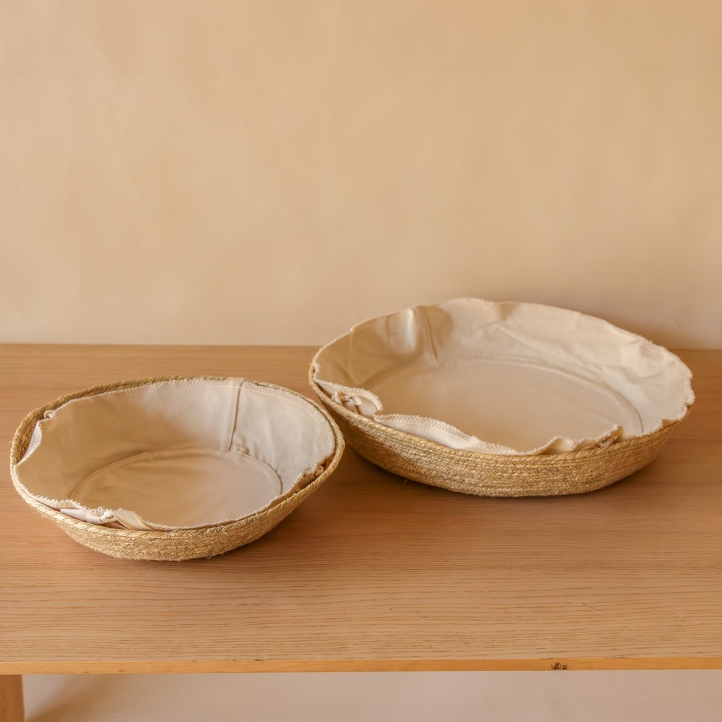 AKIIKO - SABAI GRASS WIDE BASKET WITH CANVAS LINING - SMALL