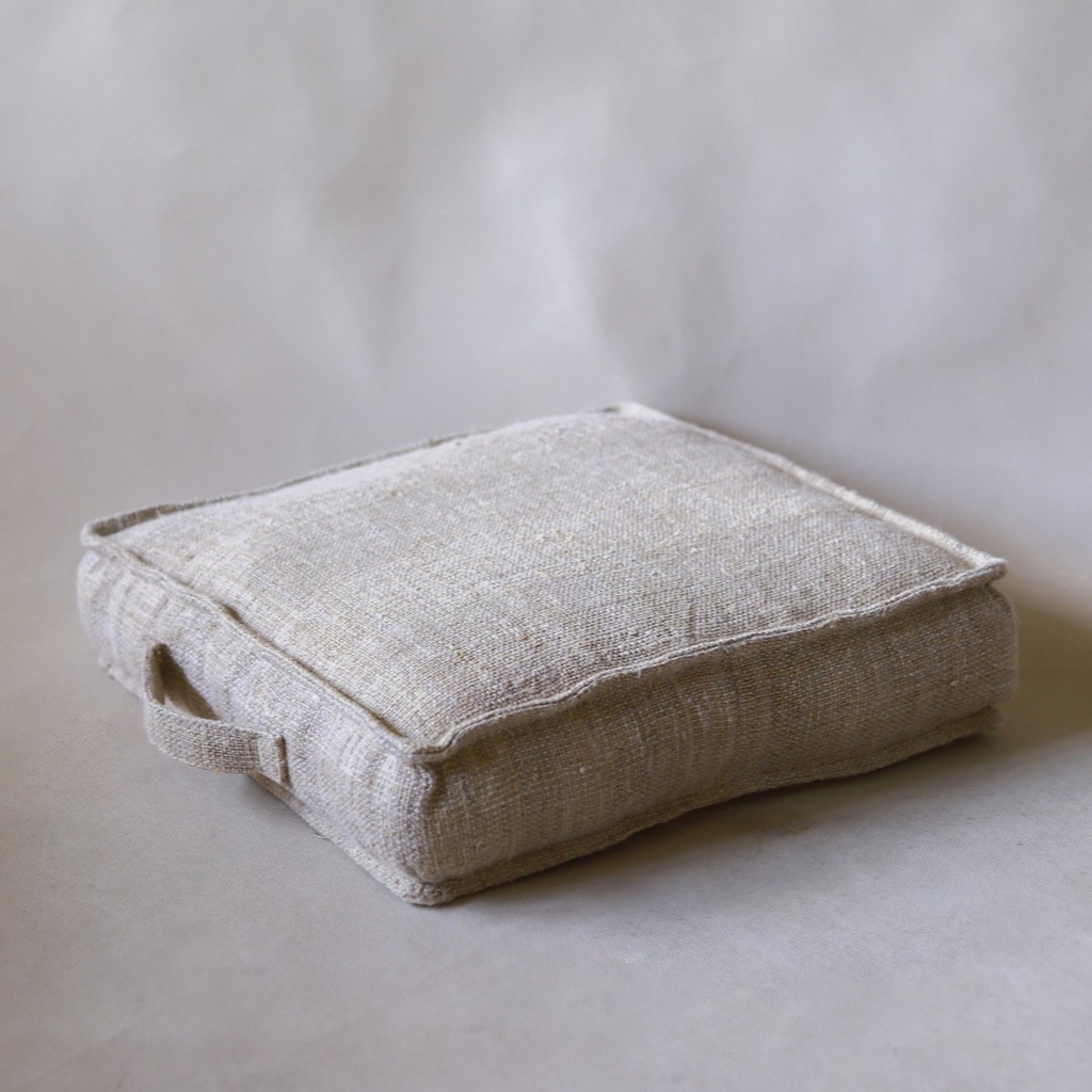 AKIIKO - HEMP MEDITATION CUSHION - SQUARE