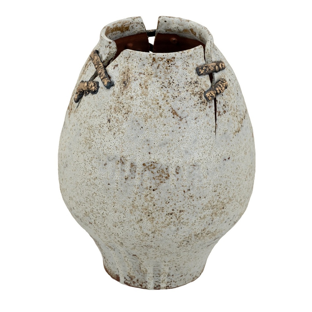 HAND-PULLED VASE