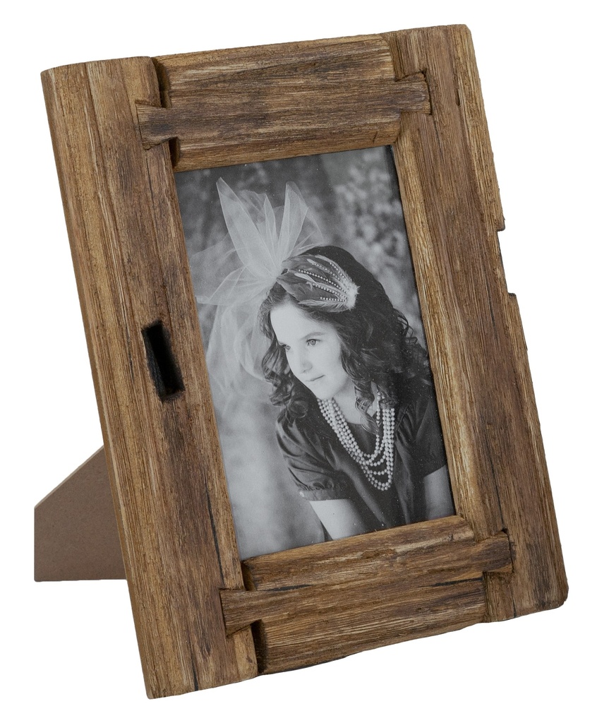 RUSTIC WOODEN PHOTO FRAME
