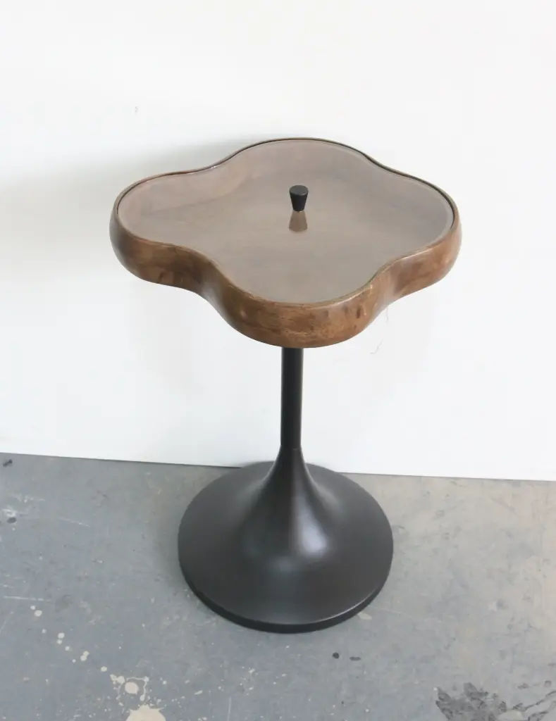CLOVER SIDE TABLE W/GLASS LID - WALNUT/BLACK